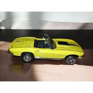 1967 Chevrolet Corvette Convertible New Ray City Cruiser Collection 1:43